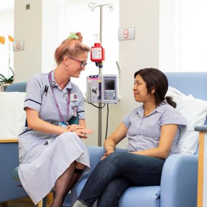 Patient and nurse talking 