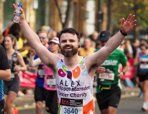 A Team Marsden runner takes on the 2022 London Marathon