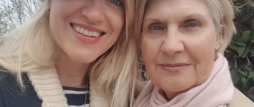Siobhan Hewlett and her mother Therese McMurray