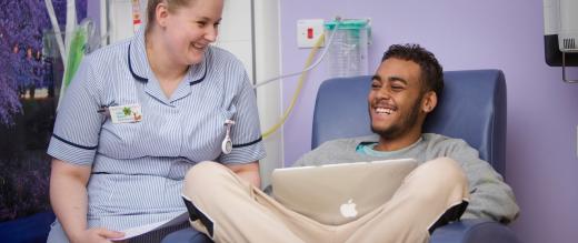 Nurse with patient Mattia Guarnera Maccarthy